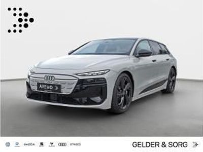 Usata Audi e-tron S-Line 369 kW (503 CV) 2025 Beige SUV