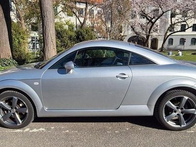 Second-hand Audi TT Sport 179 CP (131 kW) 1999 Gri Coupe