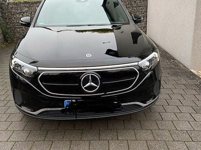 Mercedes EQA250+