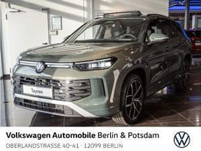Neu VW Tayron Elegance 204 PS (150 kW) 2026 Grün (cipressinogrün metallic) SUV