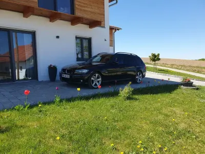 Używany BMW 320 177 KM (130 kW) 2009 Czarny Kombi