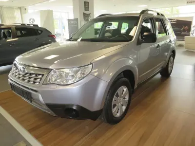 Gebraucht Subaru Forester Active 150 PS (110 kW) 2012 Silber SUV