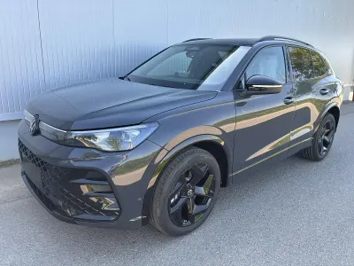 Nouă VW Tiguan R-line 150 CP (110 kW) 2026 Gri SUV