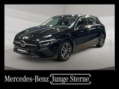 Metalliclack kosmosschwarz Gebraucht 2024 Mercedes A180 Progressive Limousine | 28.125 € (Fairer Preis)