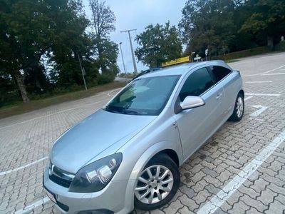 Opel Astra GTC