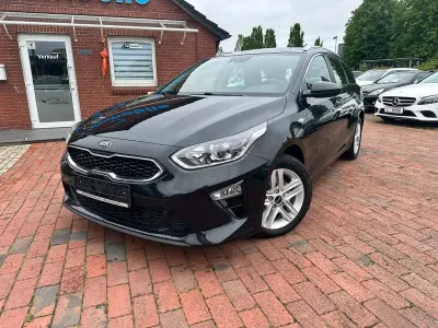 Gebraucht Kia Ceed Sportswagon Vision 136 PS (100 kW) 2020 Schwarz Kombi