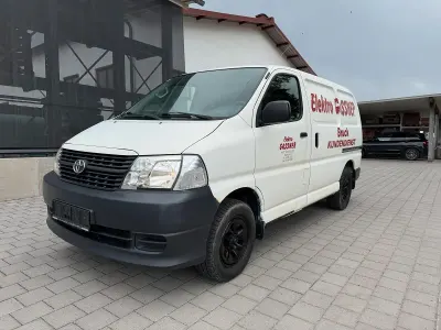 Gebraucht Toyota HiAce 117 PS (86 kW) 2009 Weiß Van