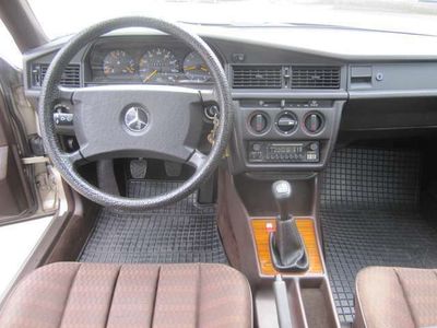 gebraucht Mercedes 190 D Diesel eSHD WD Alu H-Kennzeichen nur 66 tKm!