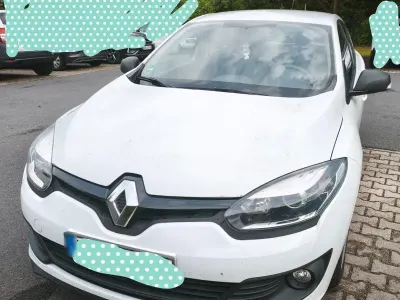Gebraucht Renault Mégane Authentique 110 PS (80 kW) 2014 Weiß Limousine