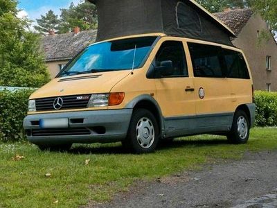 Second-hand Mercedes Vito 122 CP (89 kW) 1999 Galben Van