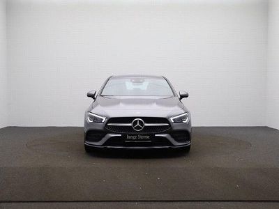 Gebraucht Mercedes CLA180 AMG line 136 PS (100 kW) 2022 Lack mountaingrau Limousine