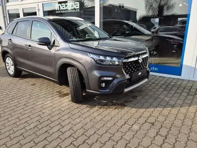 Gebraucht Suzuki SX4 S-Cross Comfort 116 PS (85 kW) 2025 Grau SUV