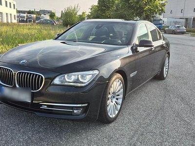 BMW 730