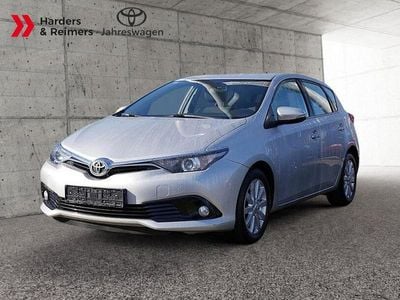 Gebraucht Toyota Auris Comfort 99 PS (72 kW) 2015 Silber Limousine