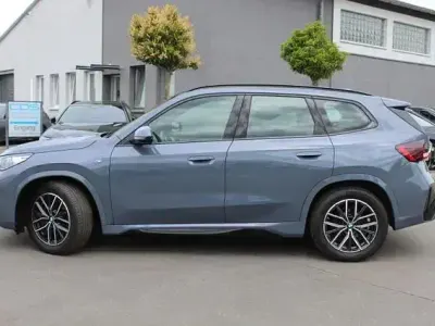 Gebraucht BMW X1 M Sport 218 PS (160 kW) 2023 Storm bay metallic SUV