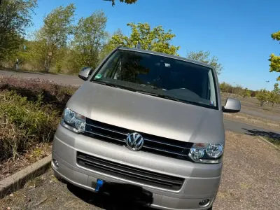 Używany VW Caravelle 180 KM (132 kW) 2011 Van