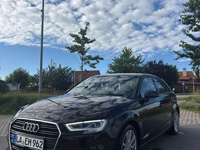 Schwarz Gebraucht 2019 Audi A3 Sportback Comfort Kleinwagen | 19.700 € (Etwas zu teuer)