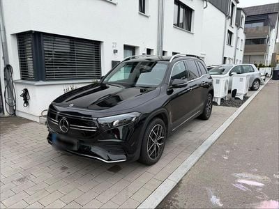 Używany Mercedes EQB350 214 kW (292 KM) 2023 Czarny SUV