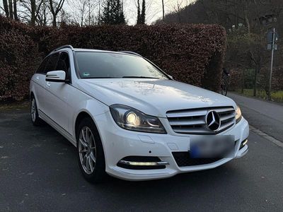 Gebraucht Mercedes C220 170 PS (125 kW) 2013 Weiß Kombi