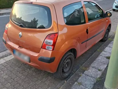Gebraucht Renault Twingo Authentique 58 PS (42 kW) 2009 Orange Kleinwagen