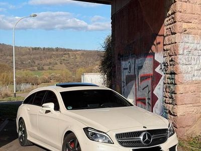 Gebraucht Mercedes CLS350 AMG 252 PS (185 kW) 2014 Weiß Kombi