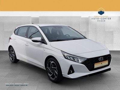 Gebraucht Hyundai i20 Intro Edition 101 PS (74 kW) 2021 Weiß Kleinwagen
