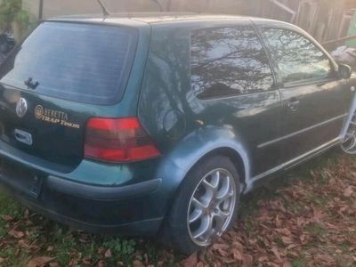 VW Golf IV