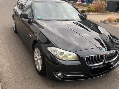 Schwarz Gebraucht 2013 BMW 520 Kombi | 12.899 € (Fairer Preis)