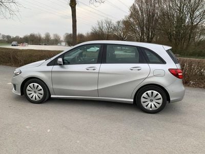 Mercedes B200