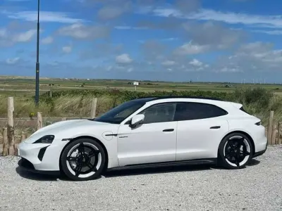 Gebraucht Porsche Taycan GTS Sport Turismo Sport Turismo 380 kW (517 PS) 2022 Weiß Kombi