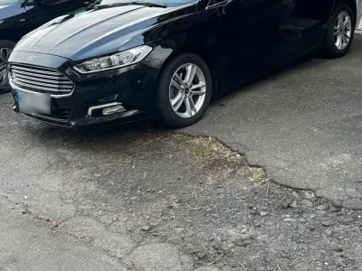 Gebraucht Ford Mondeo 160 PS (117 kW) 2017 Schwarz Kombi