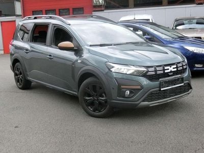Gebraucht Dacia Jogger Extreme 91 PS (66 kW) 2024 Oxidgrün  metallic Van / Kleinbus