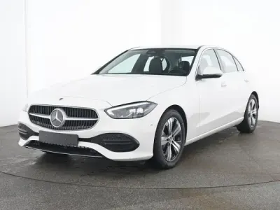 Gebraucht Mercedes C180 Avantgarde 170 PS (125 kW) 2025 Unilack polarweiß Limousine