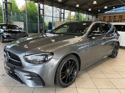 Grau Gebraucht 2024 Mercedes E220 AMG Limousine | 46.290 € (Fairer Preis)
