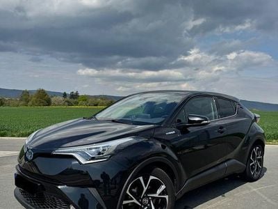 Second-hand Toyota C-HR Style 122 CP (89 kW) 2018 Negru SUV