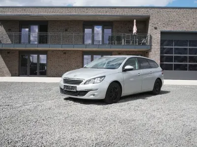 Gebraucht Peugeot 308 SW Active 120 PS (88 kW) 2015 Kombi