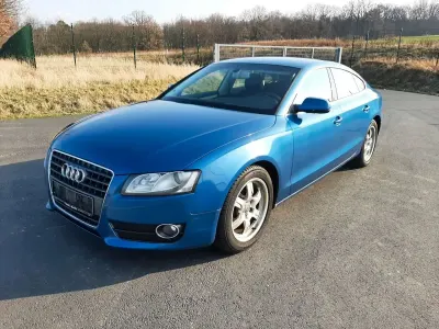 Używany Audi A5 Sportback Sport 160 KM (117 kW) 2010 Niebieski Hatchback