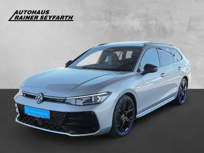 Gebraucht VW Passat R-line 193 PS (141 kW) 2025 Silber Kombi