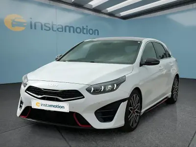 Gebraucht Kia Ceed GT GT 204 PS (150 kW) 2023 Weiß Kleinwagen