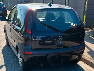 Gebraucht Opel Corsa 75 PS (55 kW) 2003 Schwarz Kleinwagen