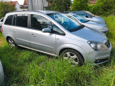 Gebraucht Opel Zafira 150 PS (110 kW) 2008 Silber Van / Kleinbus