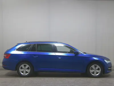 Gebraucht Skoda Superb Ambition 190 PS (139 kW) 2020 Blau Kombi