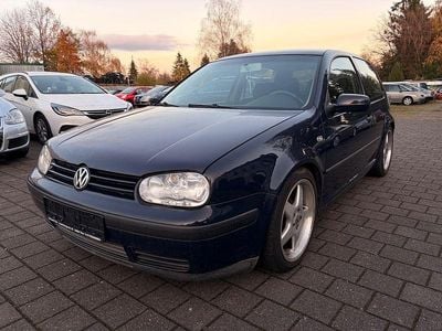Blau Gebraucht 2002 VW Golf IV Comfortline Limousine | 1.000 € (Guter Preis)