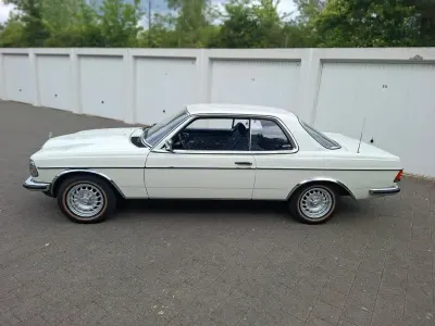 Gebraucht Mercedes 230 131 PS (96 kW) 1983 Weiß Coupé