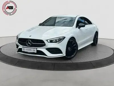 Gebraucht Mercedes CLA200 AMG line 163 PS (119 kW) 2023 Weiß Coupé