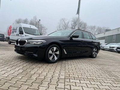 Gebraucht BMW 520 Sport Line 190 PS (139 kW) 2021 Schwarz Kombi