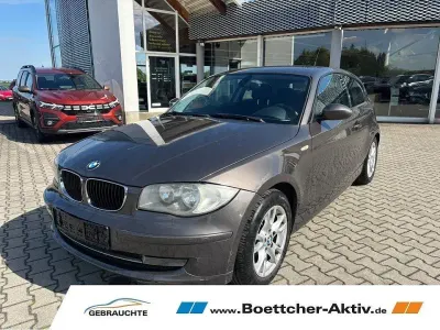 Gebraucht BMW 116 122 PS (89 kW) 2009 Braun Kleinwagen