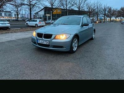 Gebraucht BMW 318 129 PS (94 kW) 2006 Grau Limousine