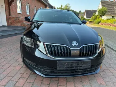 Gebraucht Skoda Octavia Clever 116 PS (85 kW) 2019 Schwarz Kombi