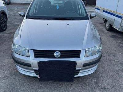 Second-hand Fiat Stilo 115 CP (84 kW) 2002 Argintiu Break
